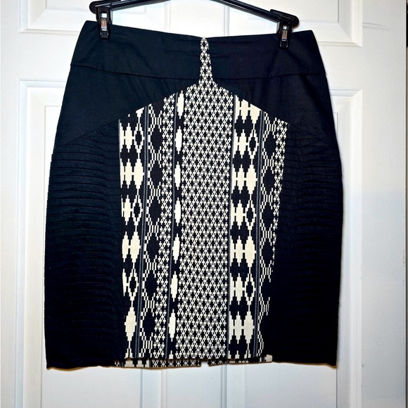 Floreat Anthropologie Woman’s Black Pleated Skirt Abstract Print Panel Size 8 - Picture 1 of 8